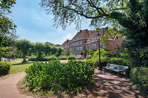 Medium property photo - Spaarndammerdijk 284, 1013 ZX Amsterdam